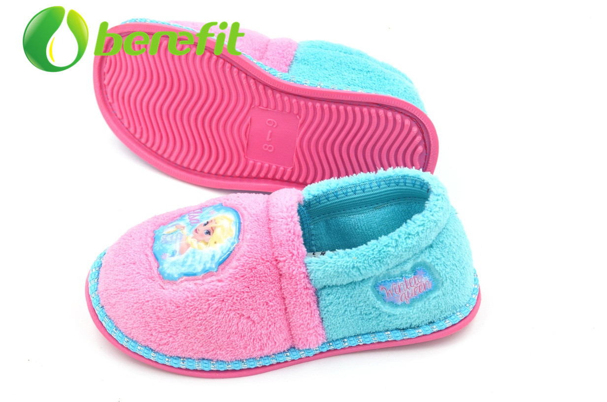 Zapatos para bebé niña y zapatos para niña pequeña en la parte superior de piel y suela de TPR con pies anchos