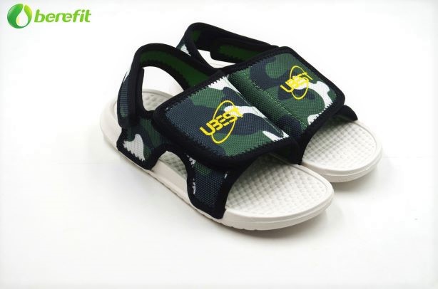 Sandalia deportiva de EVA superior de lona de camuflaje para niños pequeños